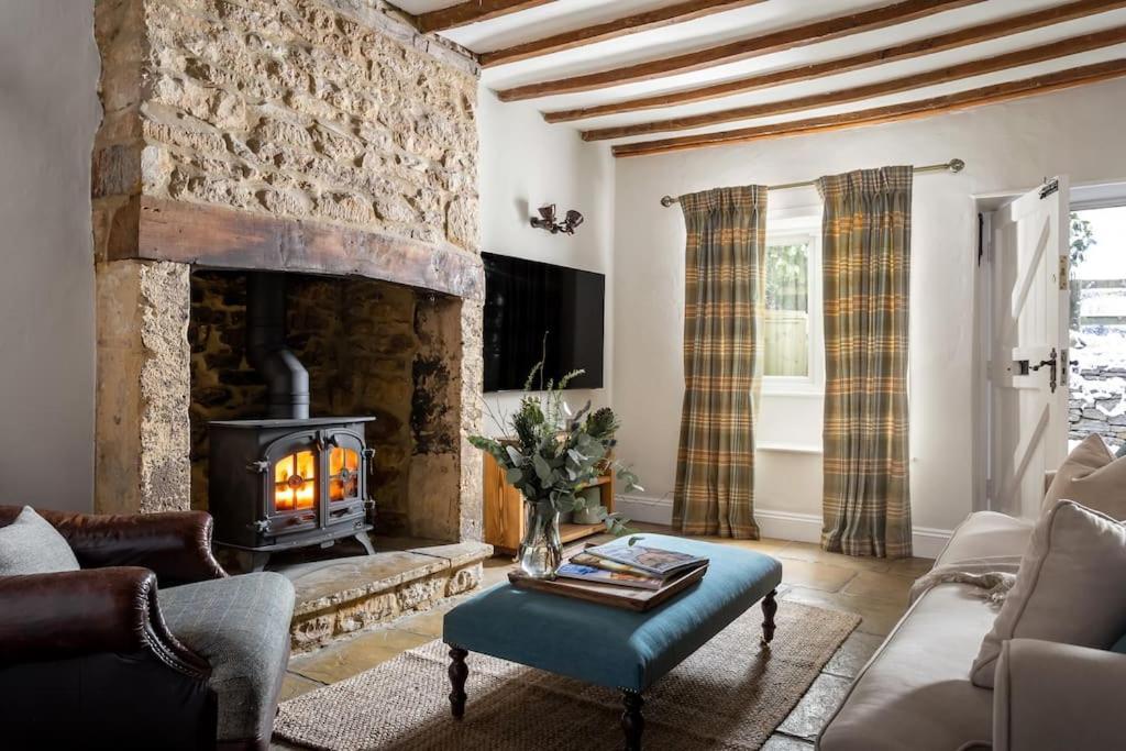 Charming 17Th Century Cotswold Cottage Adlestrop Exteriér fotografie