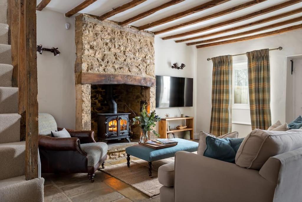 Charming 17Th Century Cotswold Cottage Adlestrop Exteriér fotografie